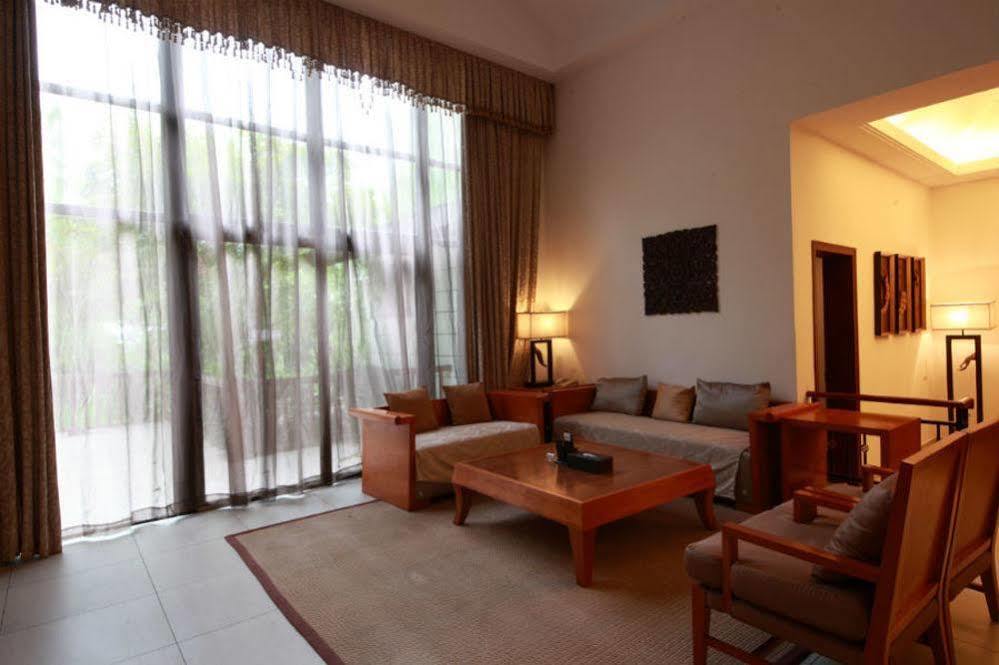 Country Garden Phoenix Hotel Jingmen Exterior foto
